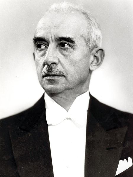 ملف:Inonu Ismet.jpg