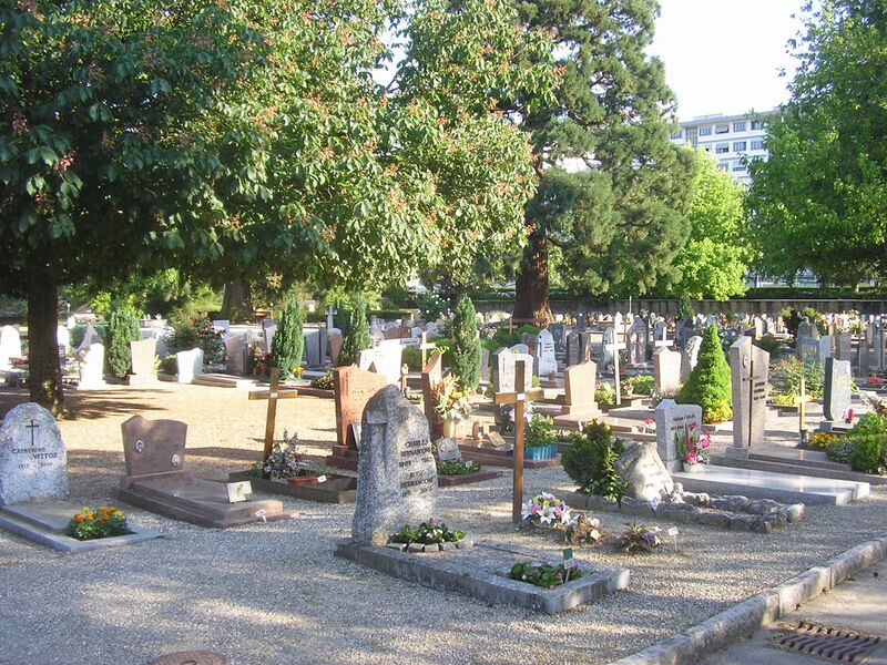 ملف:CimetièreChâtelaine3.jpg