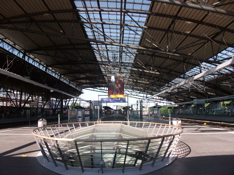 ملف:Erfurt Hauptbahnhof 03.jpg