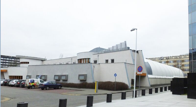 ملف:Kampus ochota basen.jpg